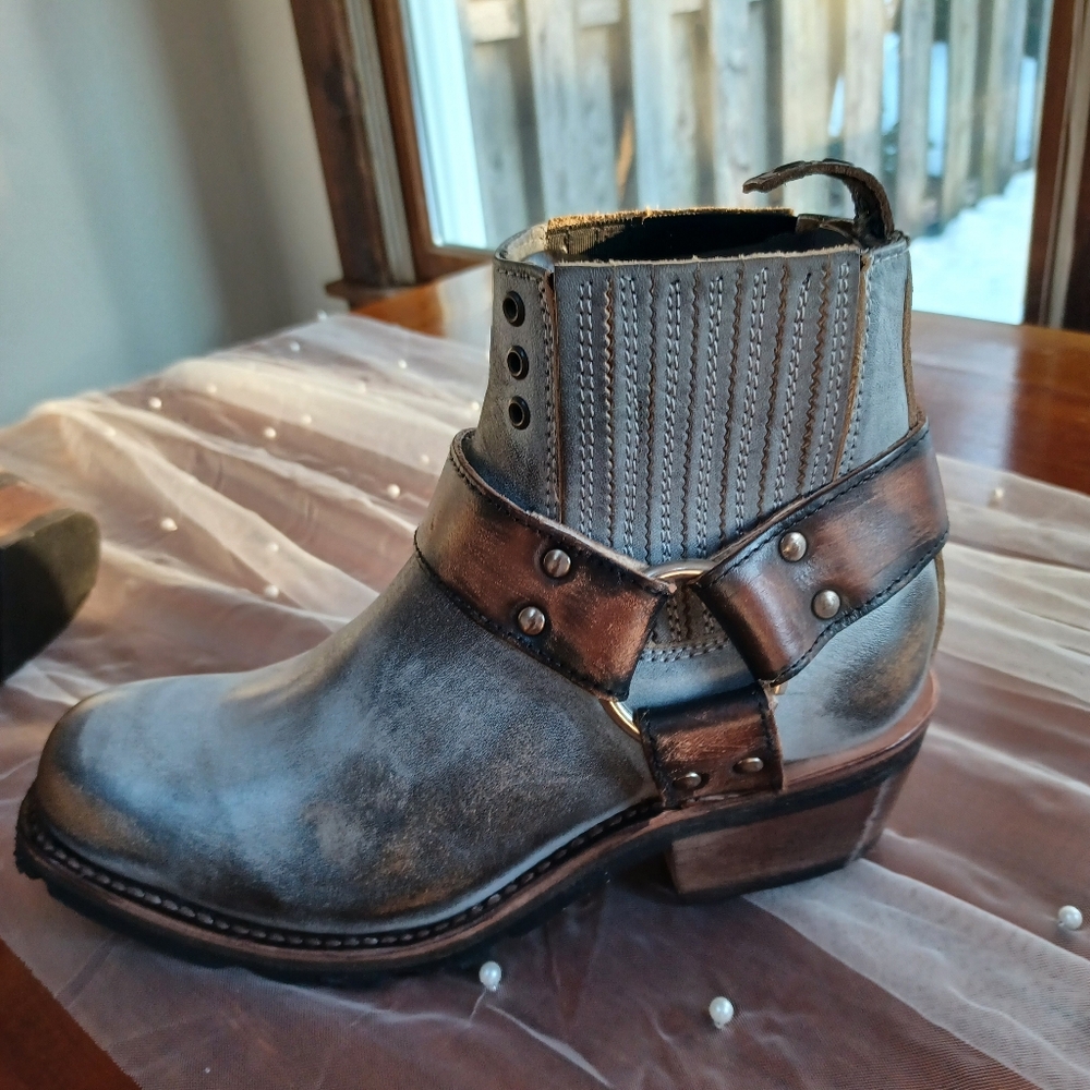 Freebird Whiskey Booties Size 8